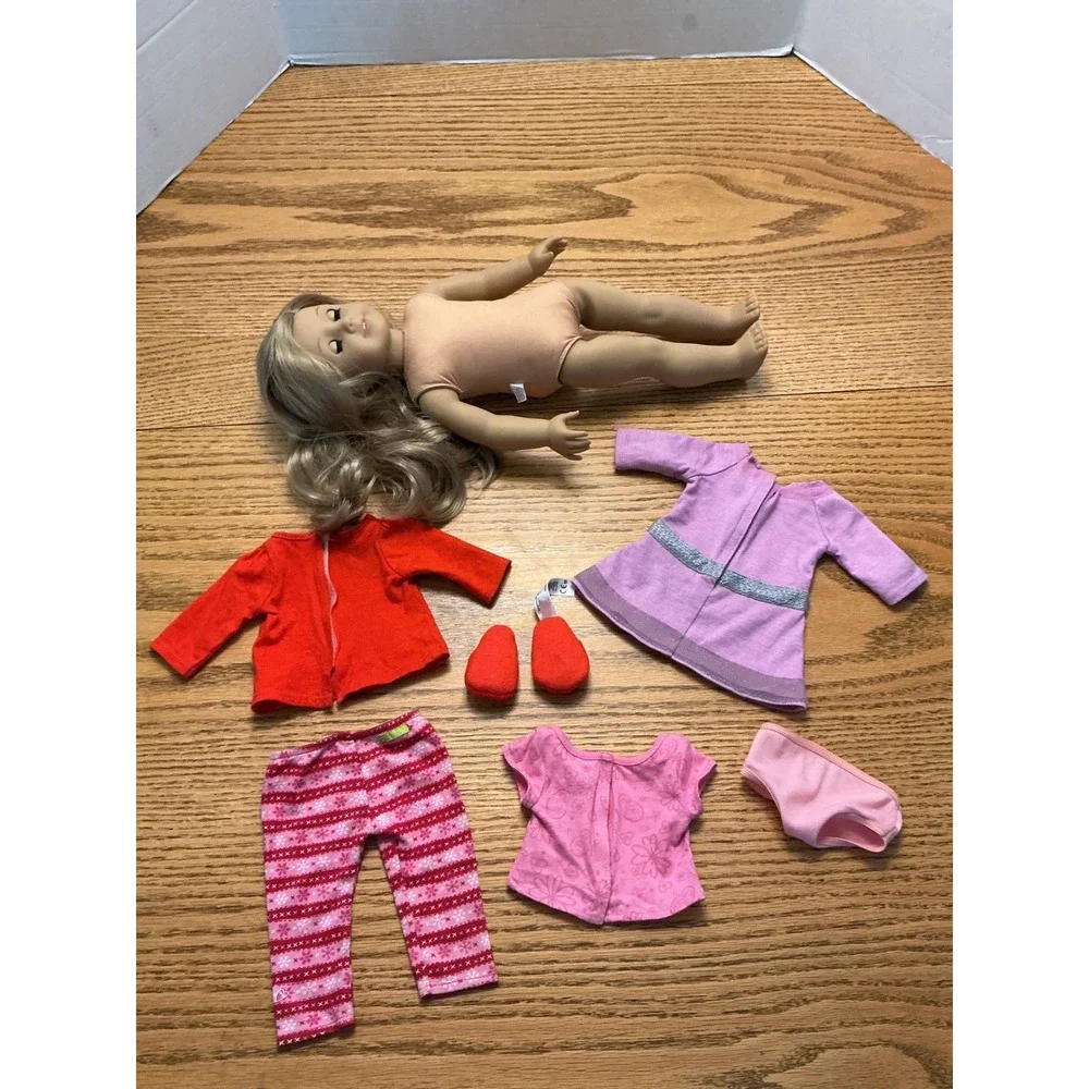 American Girl Truly Me Doll 24 Blonde Hair Christmas PJ lilac meet dress